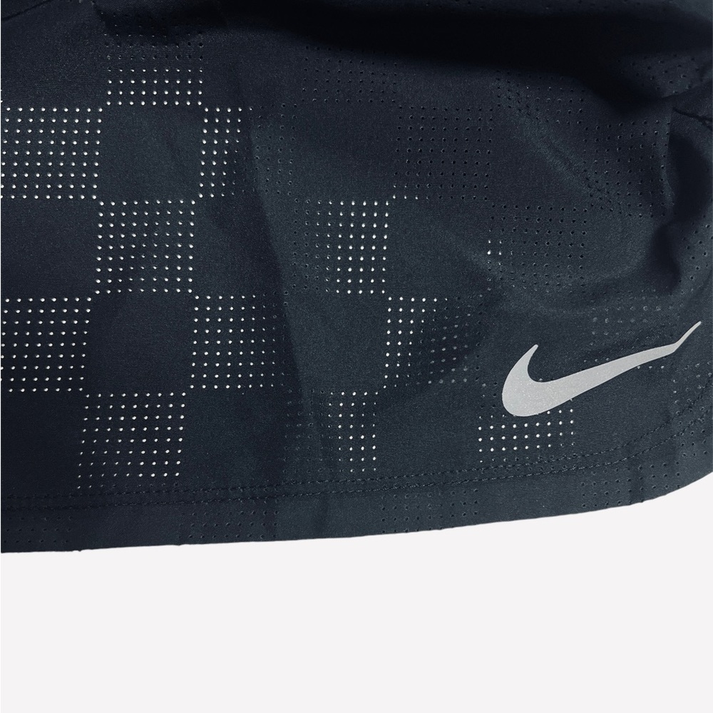 Nike Women's Crew Shorts Black Perforated Woven Fabric Size 2XL - Picture 11 of 13